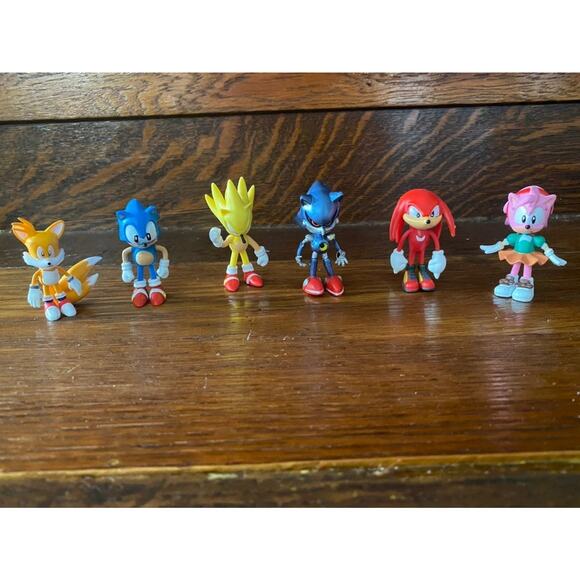Sonic the Hedgehog Action Figures, 6 Piece Figurine Play Set, Kids Easter Basket - Picture 9 of 11